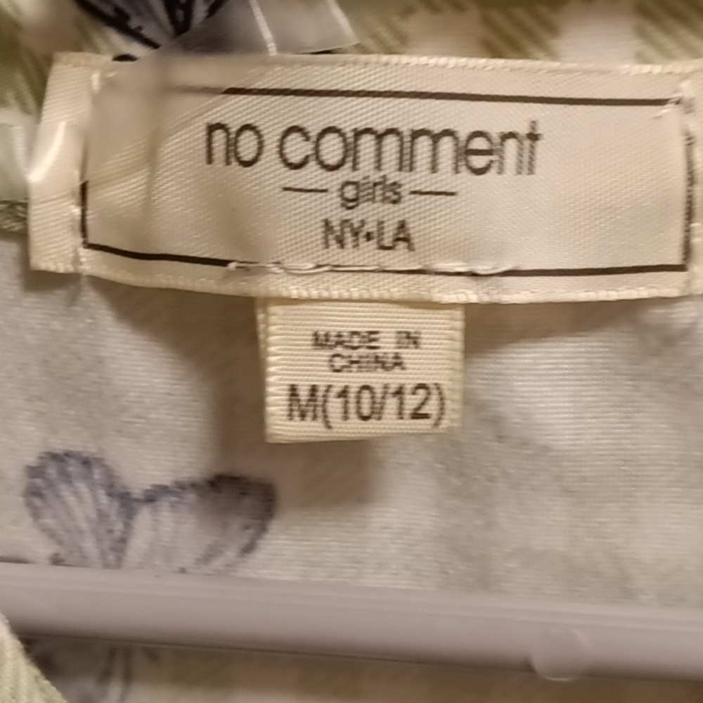FINAL PRICE NWT No comment green checked s/s blouse w butterflies, M (10/12)